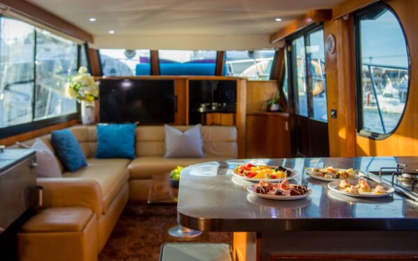 Bluewater Yacht - Image 5